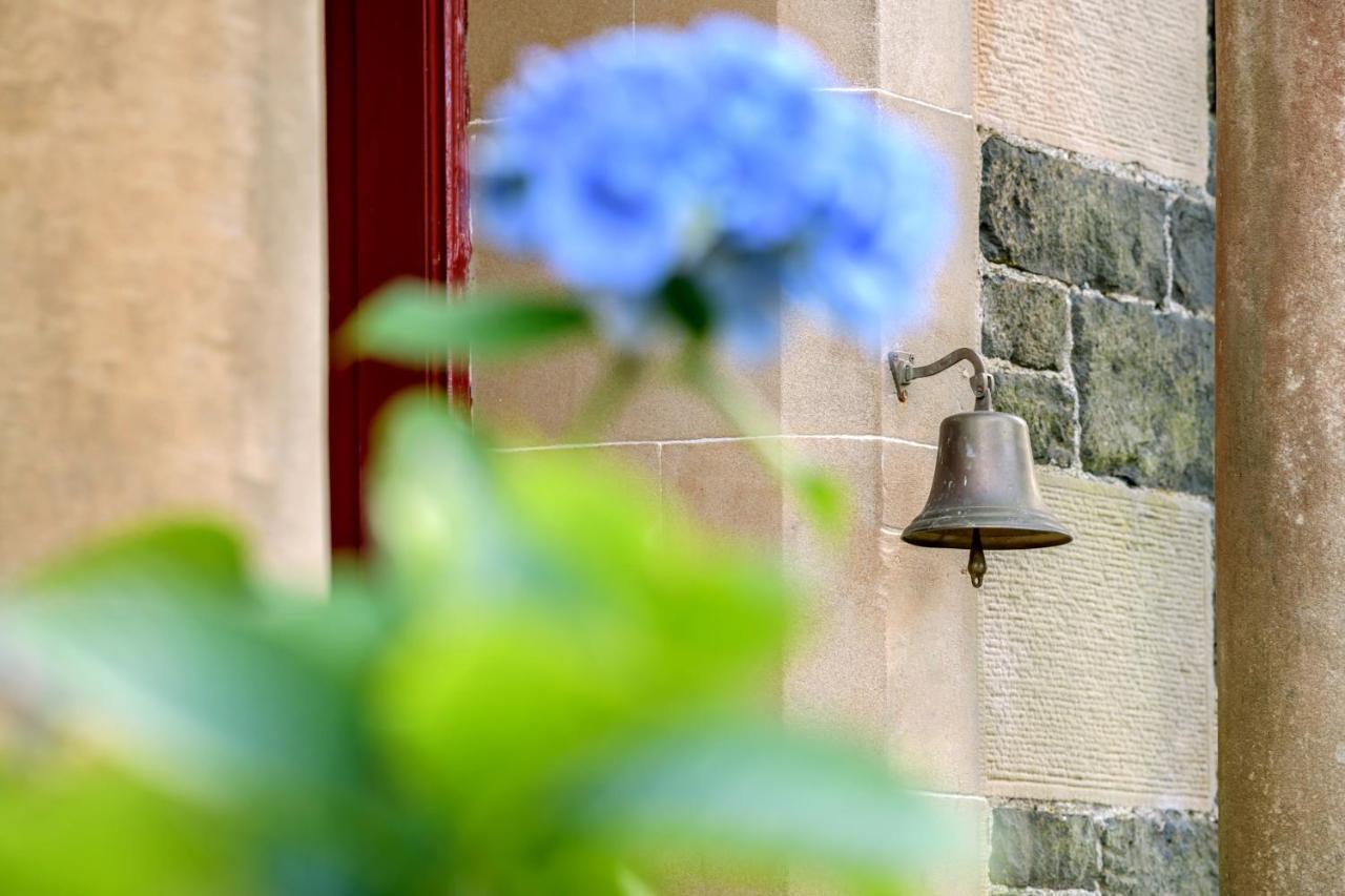 Mansefield House Country house *